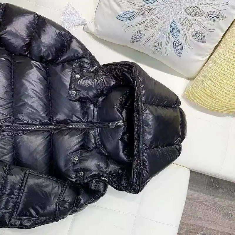 2024 Nouvelle Doudoune Jeunesse Lâche Court Vêtements à capuche Style coréen Tendance Beau Bright Face Down Jacket