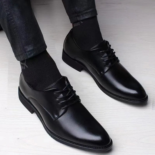 Chaussures en cuir décontractées britanniques pour hommes, chaussures d'affaires formelles, chaussures simples rehaussantes, chaussures décontractées imbibées, printemps et automne