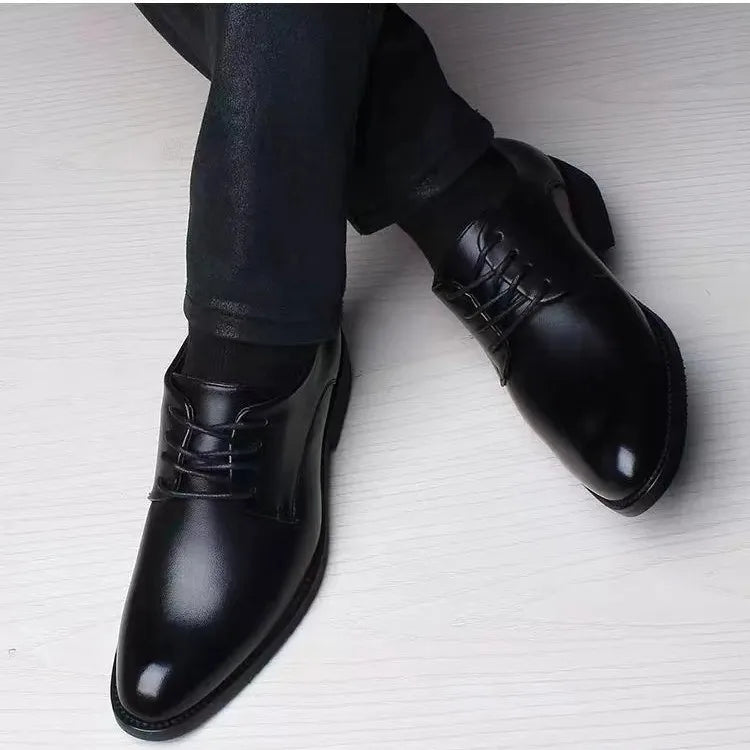 Chaussures en cuir décontractées britanniques pour hommes, chaussures d'affaires formelles, chaussures simples rehaussantes, chaussures décontractées imbibées, printemps et automne